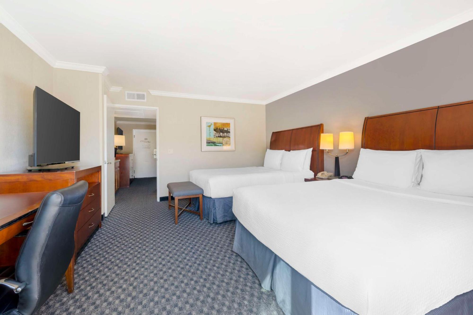 Western Marina Shores 3*