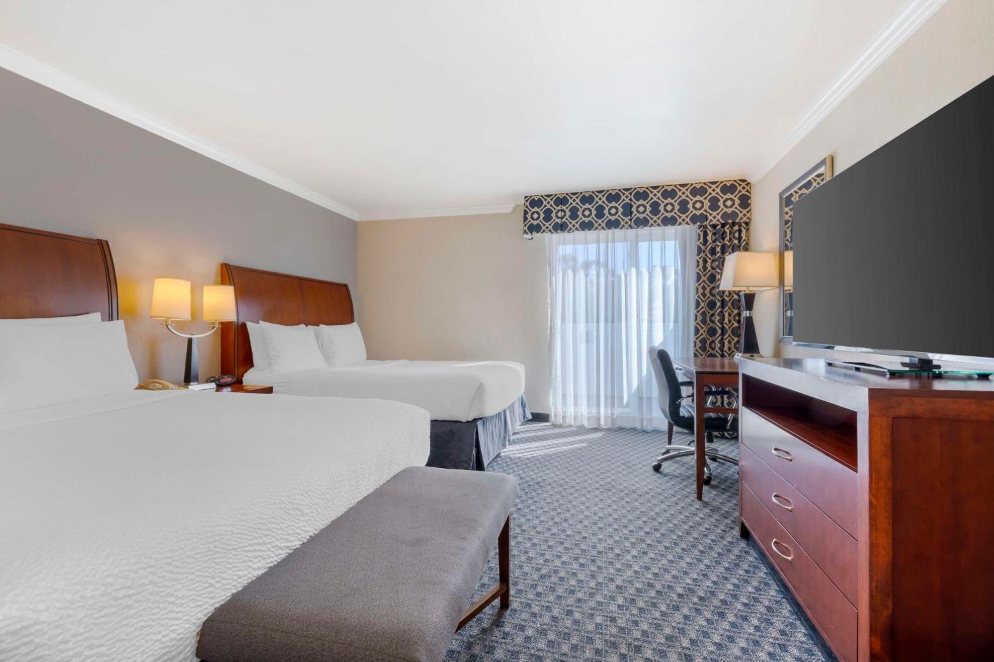 Hotel Western Marina Shores